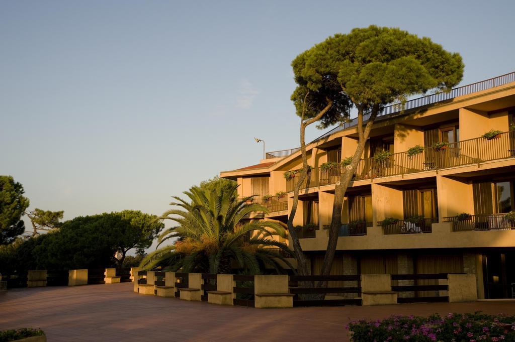 Roccamare Resort - Casa Di Ponente Кастільйоне-делла-Пеская Екстер'єр фото